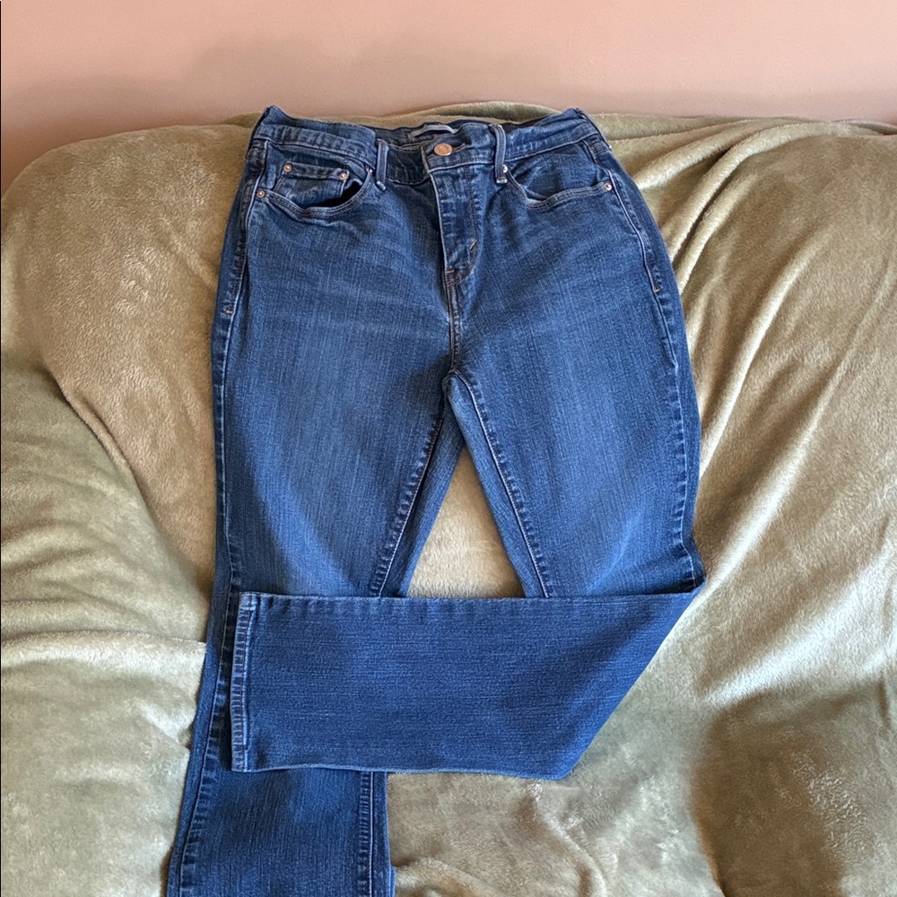 Levi's Women's Straight Leg Blue Jeans